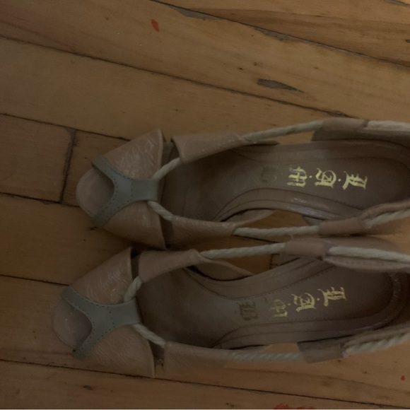 Lamb pink and grey pumps coquette Mob wife maximalist - Picture 6 of 6